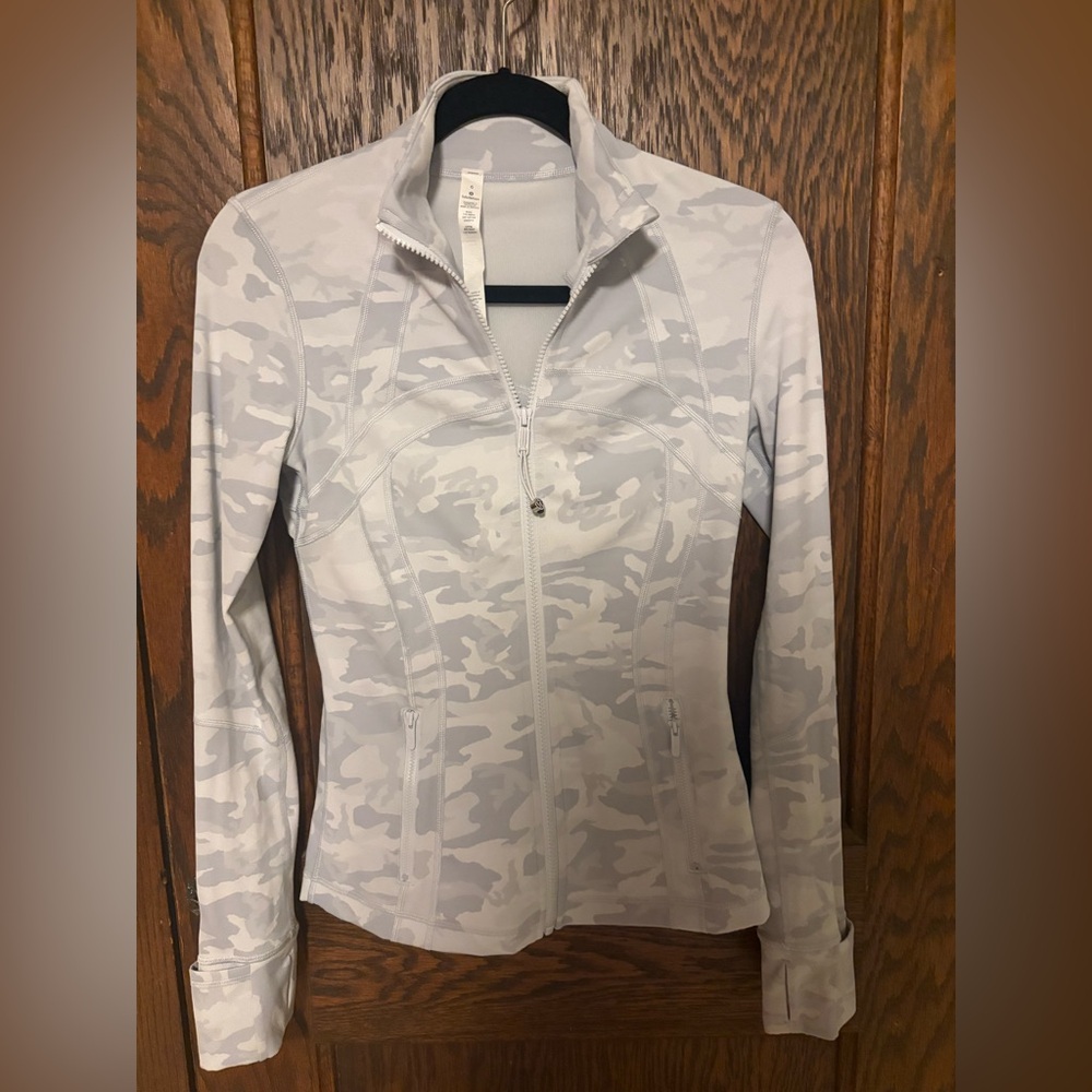 Lululemon Define jacket in Light Gray and white Camo pattern.